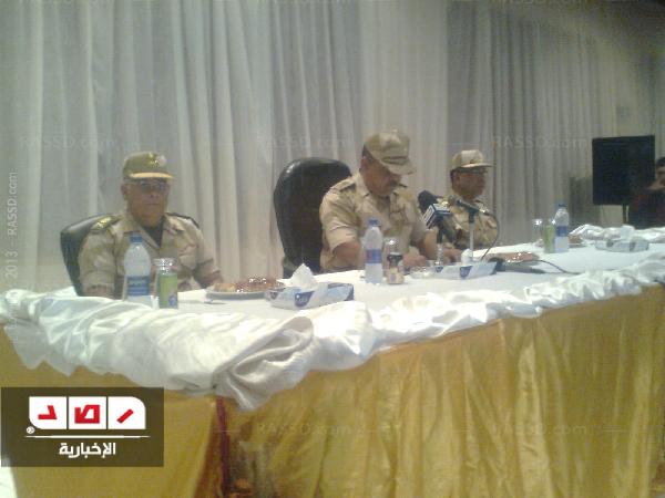 قائد الجيش الثاني الميداني يكرم أمهات شهداء بورسعيد