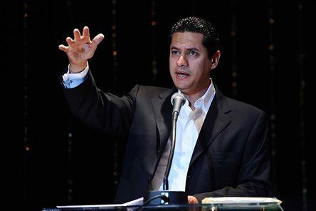 يوسف : البعض يرقص على إيقاع طلقات الرصاص فى الشوارع