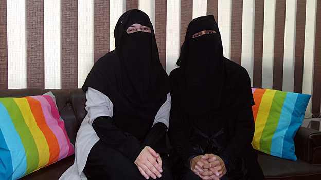 منتقبتان تقتحمان عالم سيدات الأعمال بمشروع “أفضل أم”