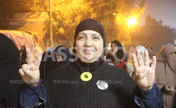 والدة شهيد بالجيزة: علمت ابنى أن يعيش حرا بعزة