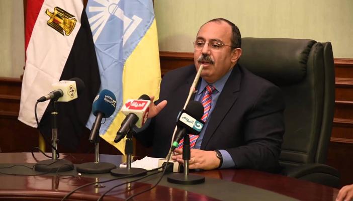 محافظ الإسكندرية يلخص مشاكل المحافظة: لدينا 2 مليون مواطن “زيادة”