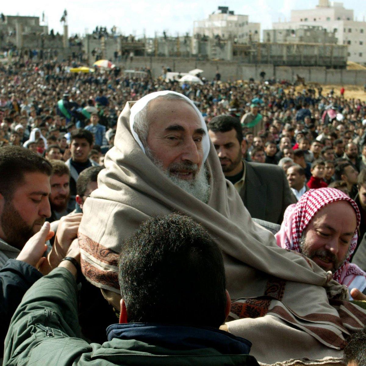 مغردون في ذكرى استشهاد الشيخ أحمد ياسين: لم يعرف التاريخ رجلا مثله