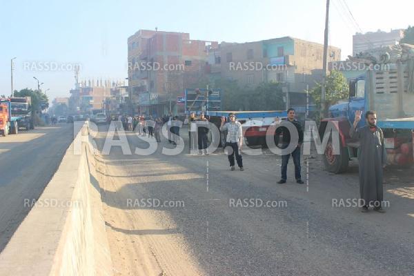 سلسلة بشرية بـ”مزغونة” رفضا لاعتقال مؤيدي الشرعية