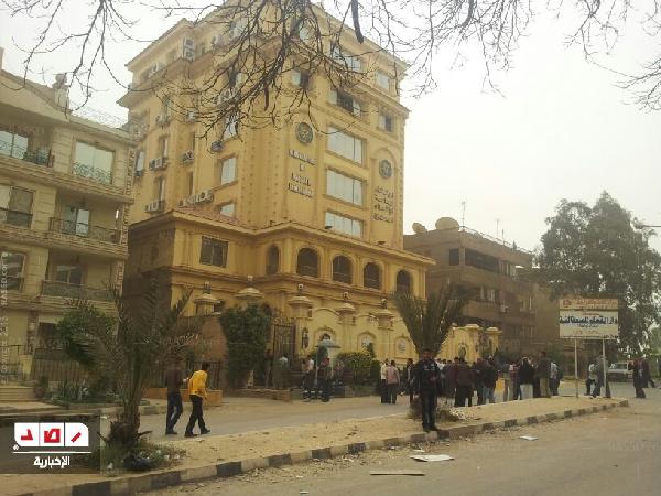 هدوء نسبي في المقطم.. وتواجد أمني حول “الإرشاد”