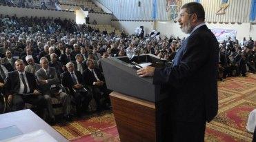 مرسي يدعو للانتقال لمرحلة البناء و الإنتاج