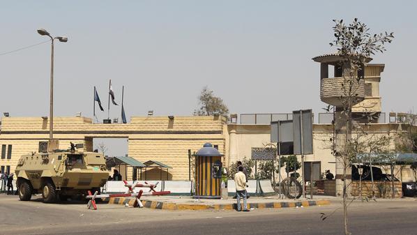 بسبب حقنة خاطئة.. وفاة معتقل في سجن “برج العرب”