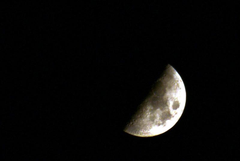 الفلك:الثلاثاء أول أبريل هو غرة جمادى الآخرة وأول رجب 30 ابريل