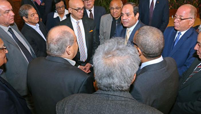 خبراء لـ”رصد”: آلية اختيار السيسي للمثقفين تكشف نظام الحكم التسلطي