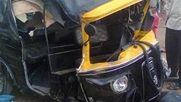 مصرع 3 بينهم طفلة وإصابة 4 آخرين في حادثي تصادم بالبحيرة