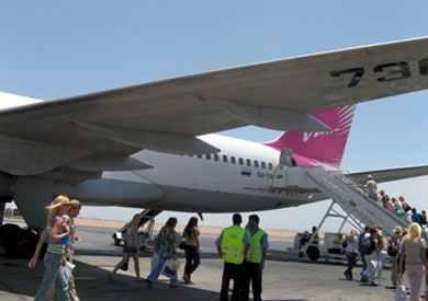 السياحة: اغتصاب سائحة بريطانية بأحد فنادق شرم الشيخ