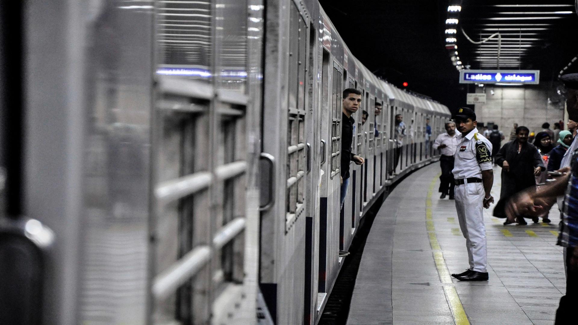 “رصد” تحاور “الغلابة” بعد رفع سعر تذكرة المترو