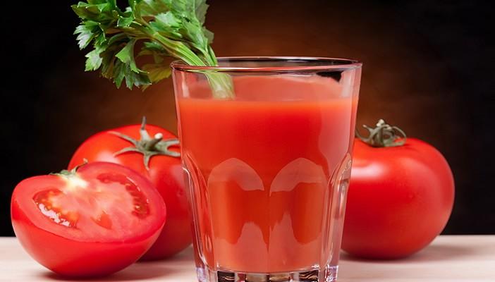 تعرف على 10 فوائد غذائية لعصير الطماطم