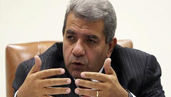 وزير المالية الجديد يغفل عن متابعة سعر الدولار بسبب حلف اليمين