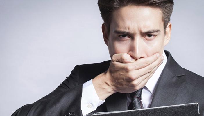 رائحة الفم الكريهة.. تعرَّف على أسبابها وطرق علاجها