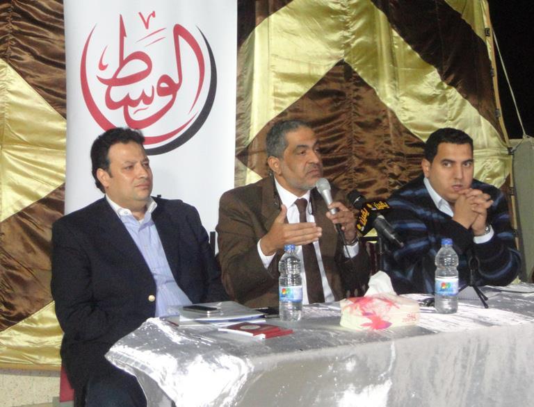 رئيس حزب الوسط: قيادات الجيش اكدت لنا أنها مع الرئيس