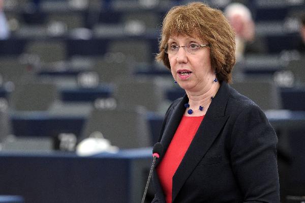 آشتون تعرب عن قلقها بعد الحكم بإعدام 529 مصريا