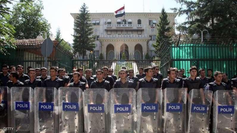 عودة الأمور إلى طبيعتها في قنصلية مصر بإسطنبول بعد إخلائها أمس