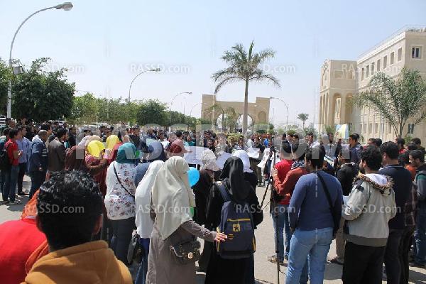 وقفة بجامعة الشروق رفضًا للانقلاب العسكري