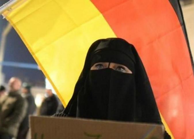 ألمانيا تسمح للمعلمات بارتداء الحجاب في المدارس