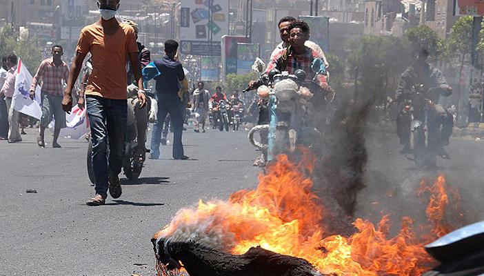 بالفيديو.. الحوثيون: هادي منصور عرض تسليم باقي المدن مقابل هروبه