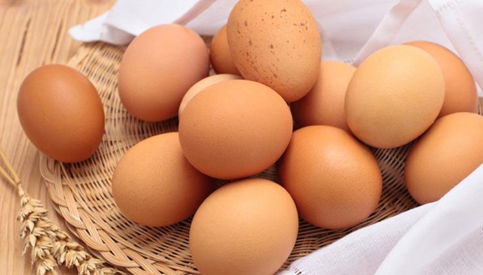 ماذا يحدث لجسمك عندما تتناول ثلاث بيضات يوميًا؟