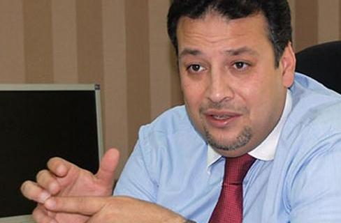 عزام : “الانقلاب والقتل والاعتقال” ليصبح السيسى رئيسا