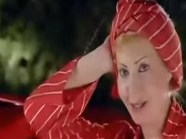 التحقيق مع بطلة كليب “زهقانة” بتهمة غسيل الأموال في أعمال مشبوهة