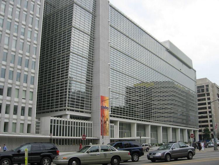 البنك الدولى يمنح فلسطين 39 مليون دولار لدعم موازنتها