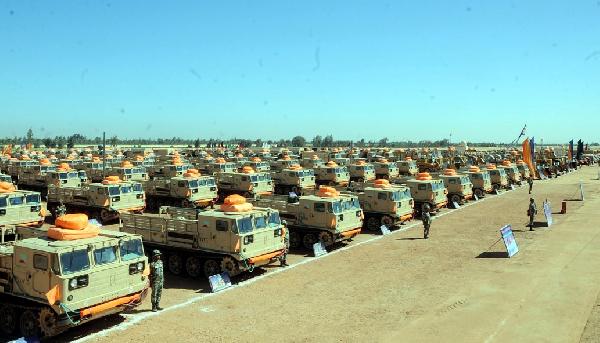 بالصور..السيسي يشهد تفتيش حرب للدفاع الجوي