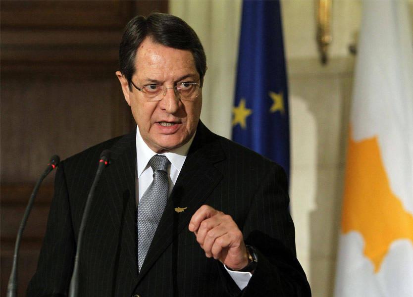 الرئيس القبرصي: اختطاف الطائرة المصرية ليس عملًا إرهابيًا