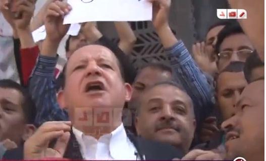 جبهة الإنقاذ تشارك في مظاهرة أمام دار القضاء العالي