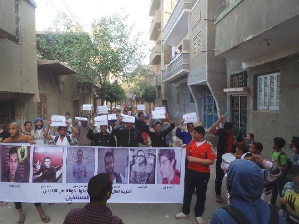 وقفات لطلاب ضد الانقلاب أمام منازل المعتقلين بالمنيا