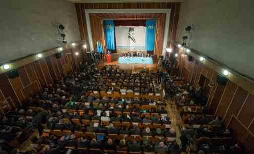 تتار القرم يلغون الاستفتاء حول مصيرهم