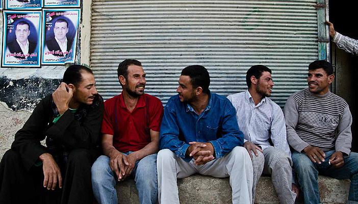 شباب كفر الشيخ يتساءلون: أين عربات الخضار يا سيسي؟