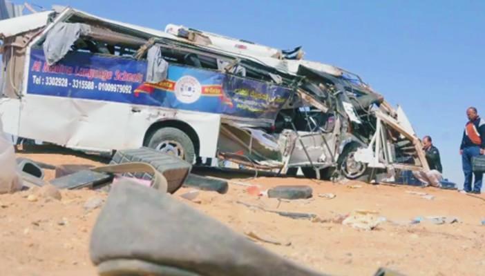 مصرع وإصابة 5 في حادث سير على الطريق الدولي بالبحيرة