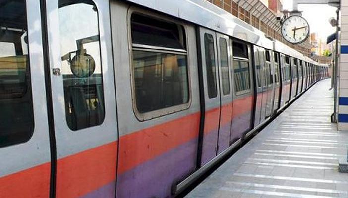 القبض على مواطن بمترو العتبة لاحتواء هاتفه على شعارات رابعة