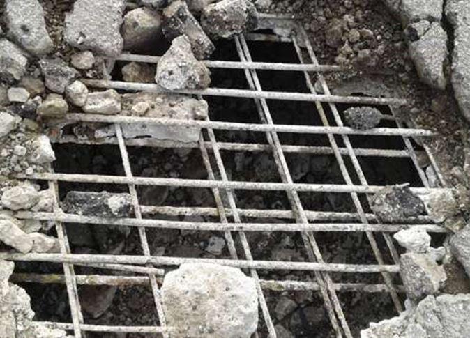 انهيار جزئي على كوبري الحماد بالطريق الدولي في كفر الشيخ