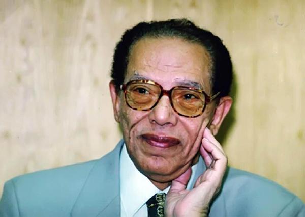 فيديو..مصطفى محمود: الانقلاب العسكري ينتج شعب من القرود