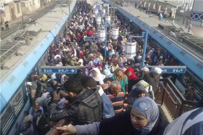 تعطل مترو “سراي القبة” وتكدس الركاب بسبب مشكلة فنية