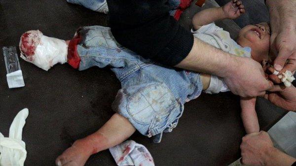 بالصور.. مقتل 20 مدنيا معظمهم أطفال بقصف جوي لقوات الأسد على غوطة دمشق