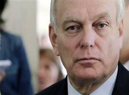 استقالة رئيس وزراء فرنسا بعد هزيمة الحزب الاشتراكي أمس