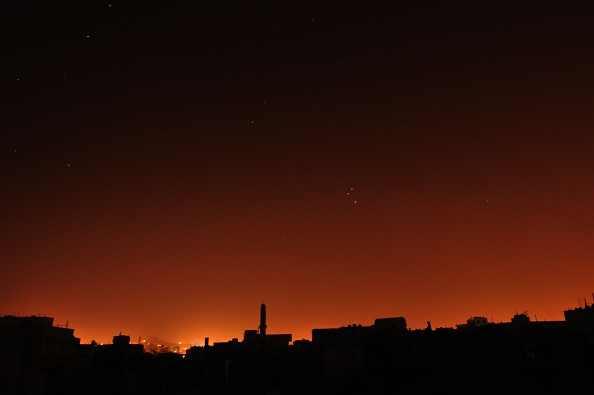 غارات جوية لعاصفة الحزم على مواقع في “حرض” و”ميدي”