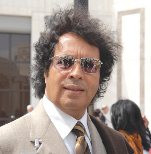 استئناف التحقيق مع قذاف الدم بعد رفض الإدلاء بأقواله في طره