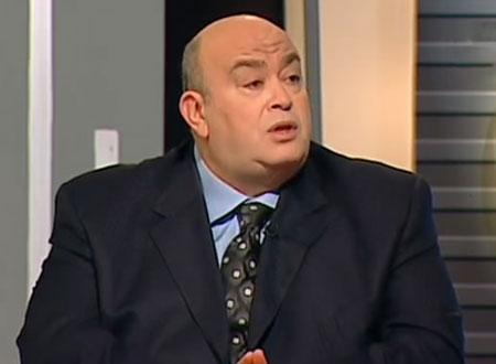 بلاغ من صحفيي نهضة مصر ضد” أديب” بسبب تأخر رواتبهم