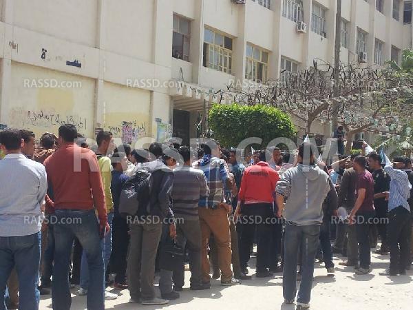 فعاليات رافضة للانقلاب العسكري في جامعة الزقازيق