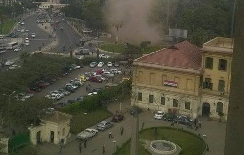 “داخلية الانقلاب”: مصرع عميد وإصابة 5 في انفجار “القاهرة”