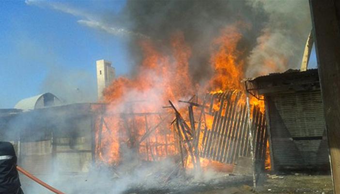 مصرع سيدتين في حريق يلتهم 4 منازل بأسيوط