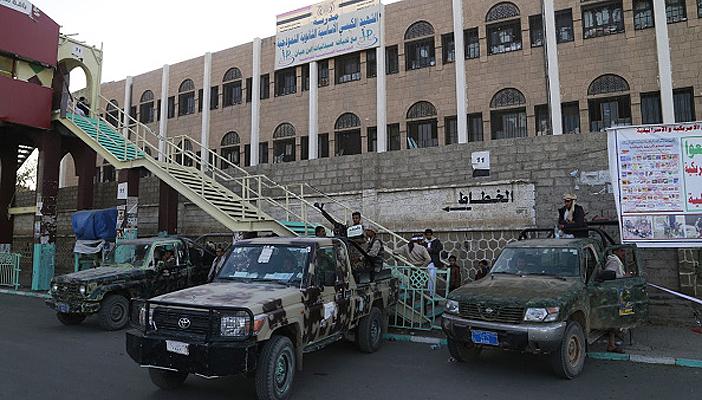 تفاصيل محاولة الحوثيين تكوين انتصار إعلامي في مواجهة العاصفة