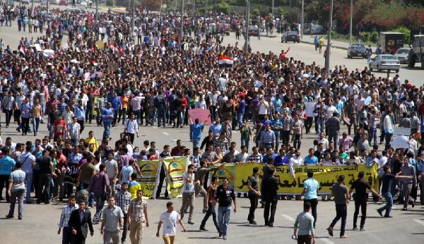 لأنهم فقراء .. – أيمن السيد