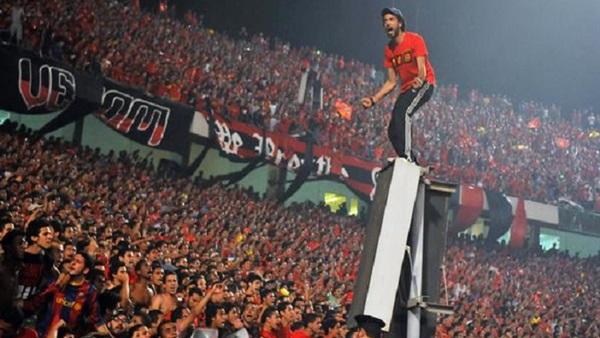 الأولتراس يؤازر شباب الأهلي أمام الداخلية